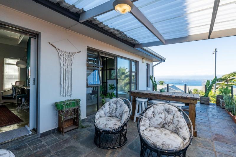 4 Bedroom Property for Sale in Linkside Western Cape